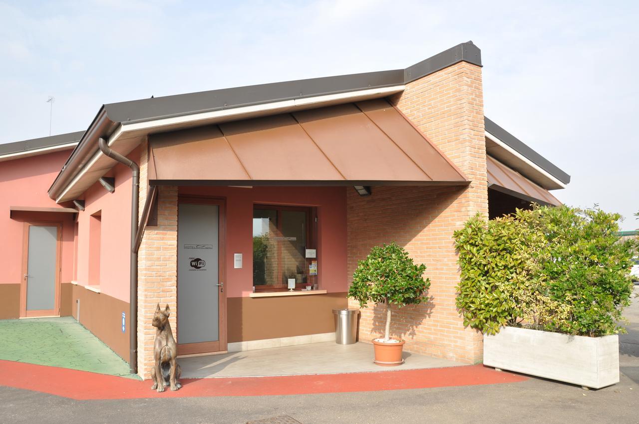 Rimmel Motel Parma Exterior photo